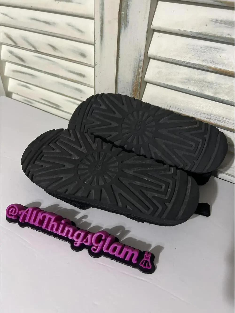 UGG Goldenstar Black Suede Platform Sandals 9 - Picture 6 of 7